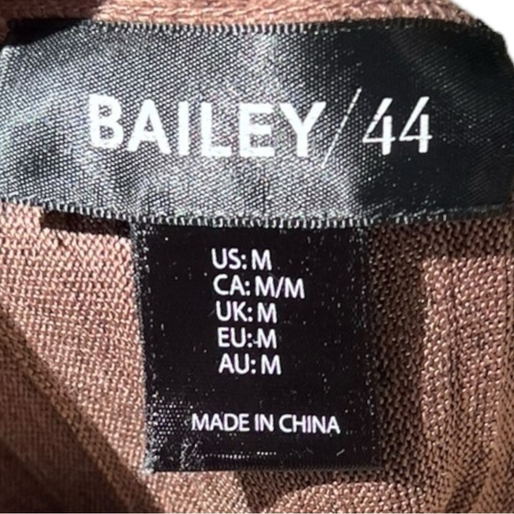 🌻Revolve Bailey 44 Light Brown Ribbed Textured Long Sleeve Shirt Size Medium - Picture 7 of 8